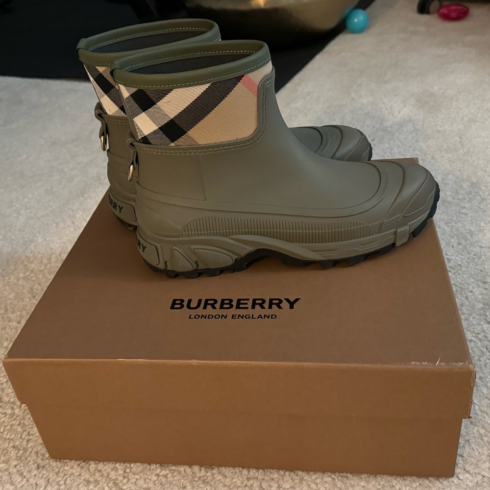 Burberry Ryan Rain Boots 41